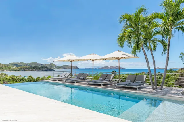 pool at Villa Avenstar in Lorient - St. Barth Villa Rental