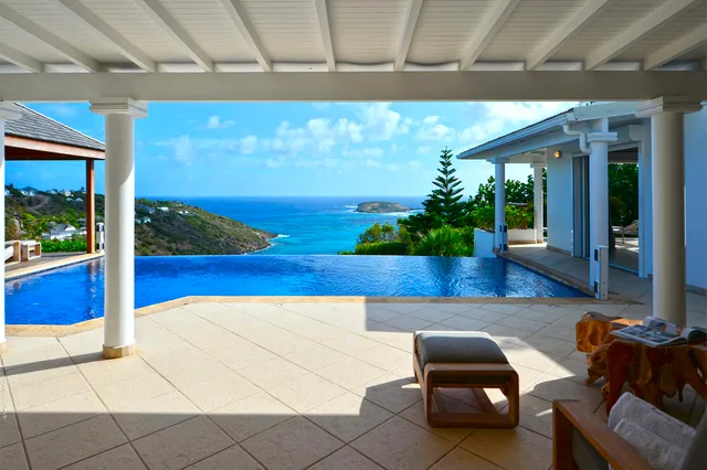 Ombre pool ocean view at Villa Bel Ombre in St Barts - St. Barts Villa Rental