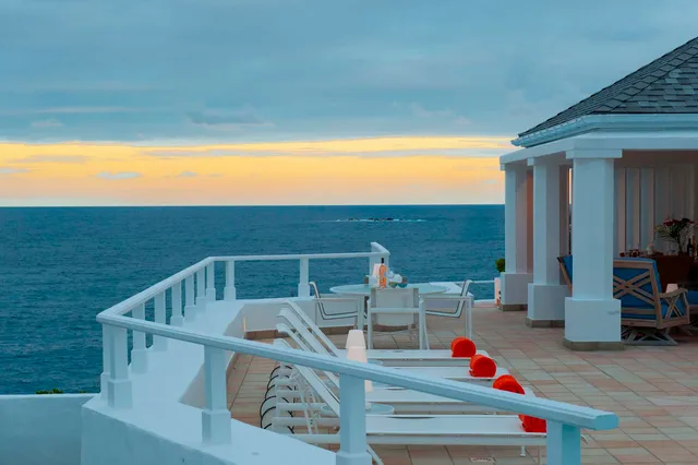 au Vent - Outside dining at Villa Cap au Vent in St Barts - St Barts luxury vacation rental