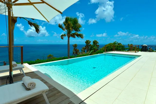 pool ocean view at Villa Enzuma in St Barts - St. Barth Villa Rental