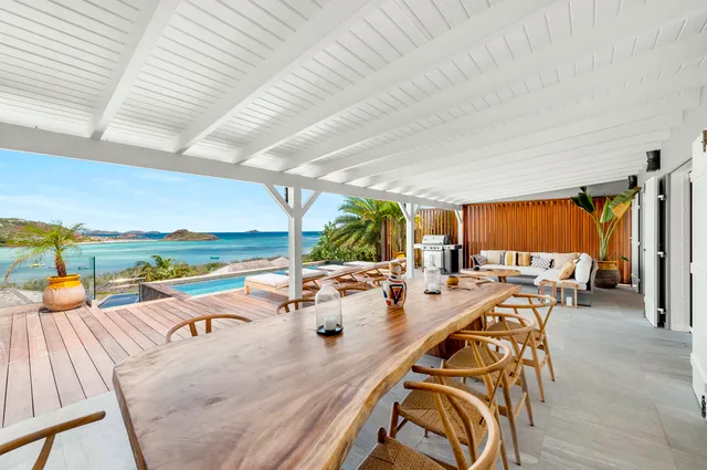 Outside Dining at Villa Essenia in St Barts - St. Barth Villa Rental