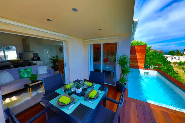 and pool at Villa Etoile du Nord in St Barts - St. Barth Villa Rental