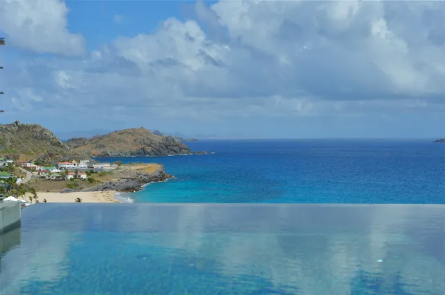 pool at Villa Flamands Bay in St Barts - St. Barts Villa Rental