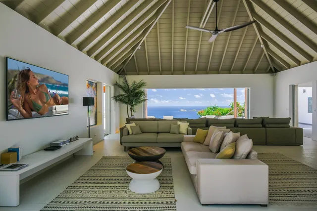living at Villa Krystel in Lurin - St. Barth Villa Rental
