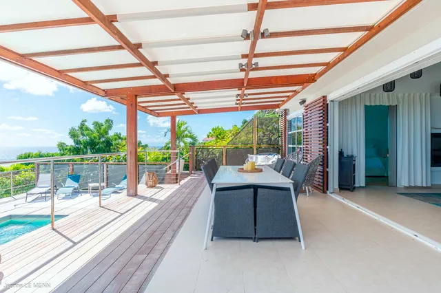 Magnifica - Outside Dining at Villa La Magnifica in St Barts - St. Barts Villa Rental