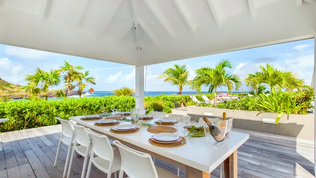 Vie en Rose - Outside dining at Villa La Vie en Rose in St Barts - St Barts luxury vacation rental