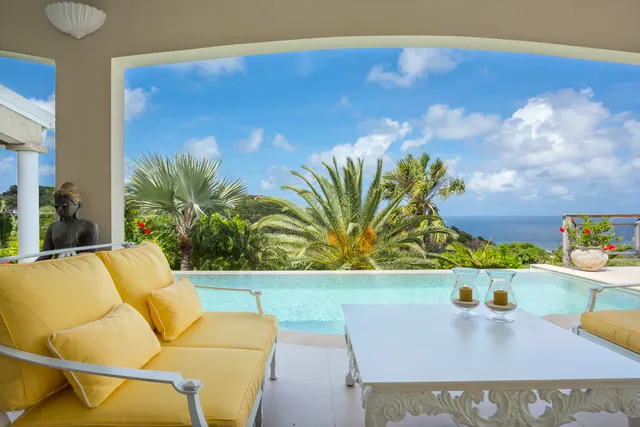 Outside Living at Villa Maracuja in St Barts - St Barts luxury vacation rental