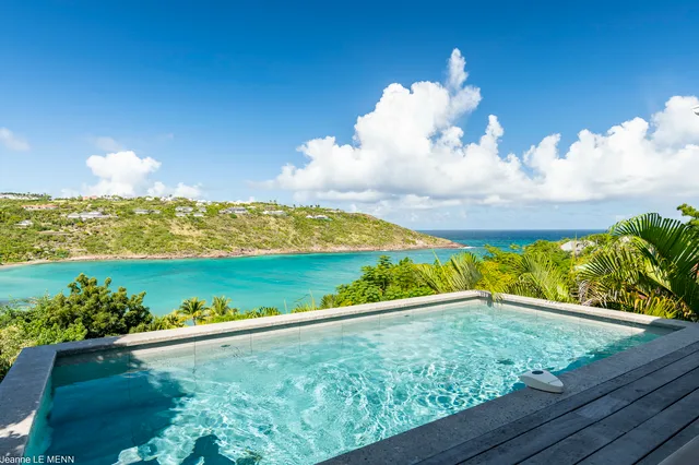 pool ocean view at Villa Marigot Bay in Marigot - St. Barth Villa Rental