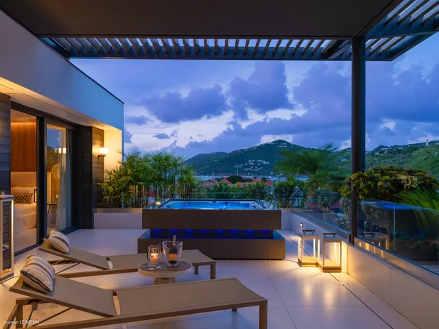 Jacuzzi at Villa Prestige in Gustavia - St. Barth Villa Rental