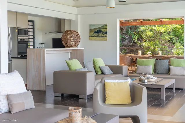 living at Villa Upside in St Barts - St. Barts Villa Rental